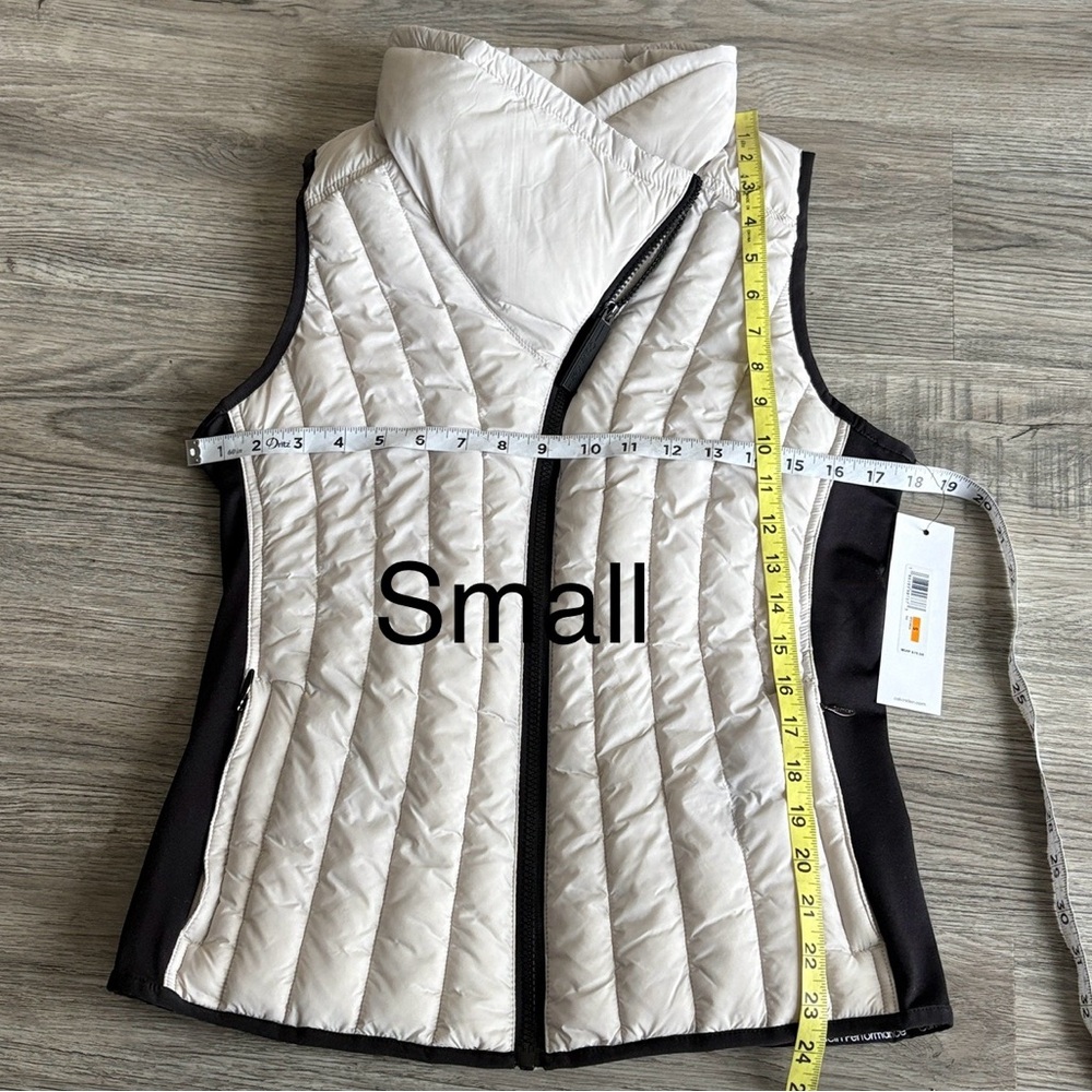 Calvin Klein performance water repellent puffer vest NWT - Picture 10 of 11